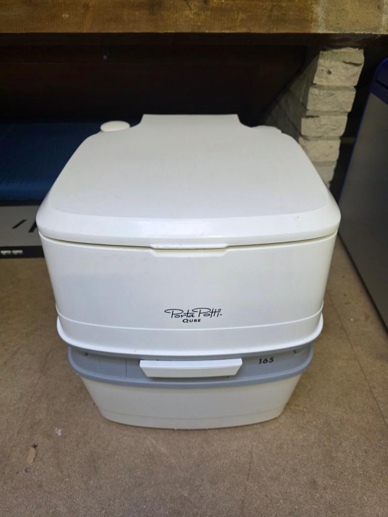 Thetford Porta Potti Qube 165 draagbaar toilet, Ophalen of Verzenden, Zo goed als nieuw
