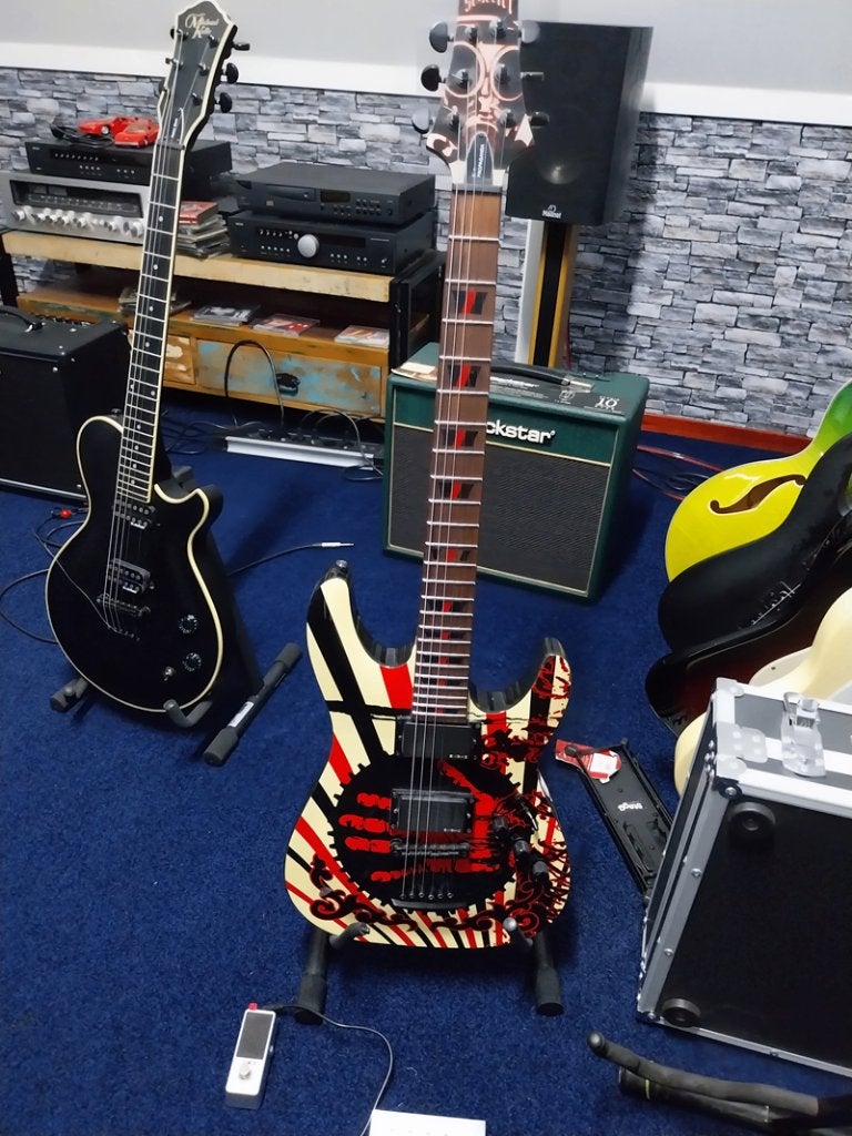 Schecter C1 - Propaganda (Limited Edition), Ophalen of Verzenden, Zo goed als nieuw, Solid body, Overige merken