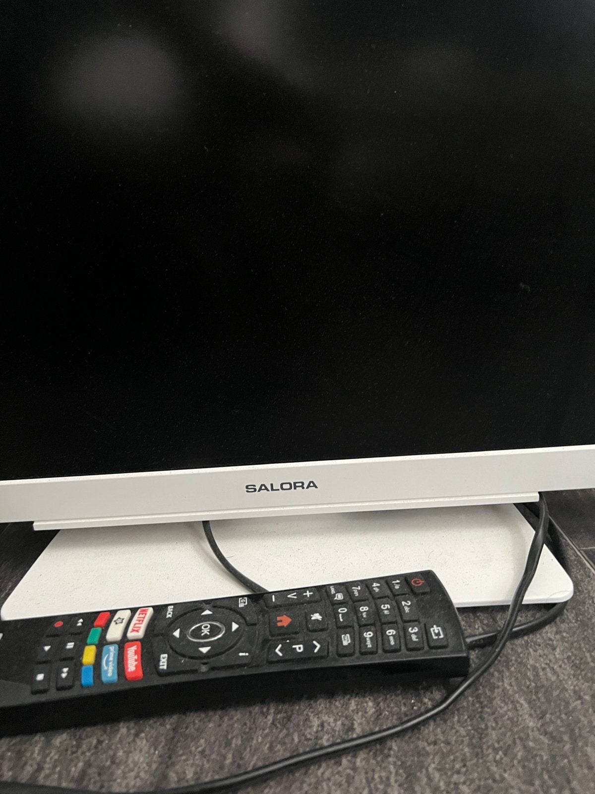 Tv, Ophalen, Met ingebouwde subwoofer, Zo goed als nieuw