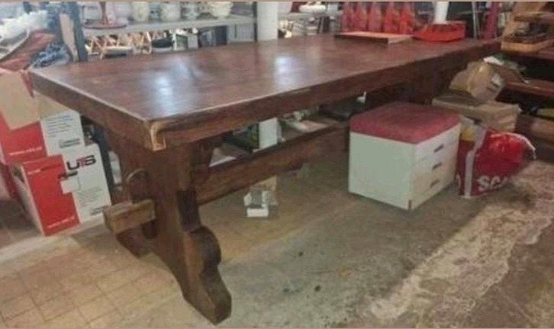 Zware massieve kloostertafel, Ophalen