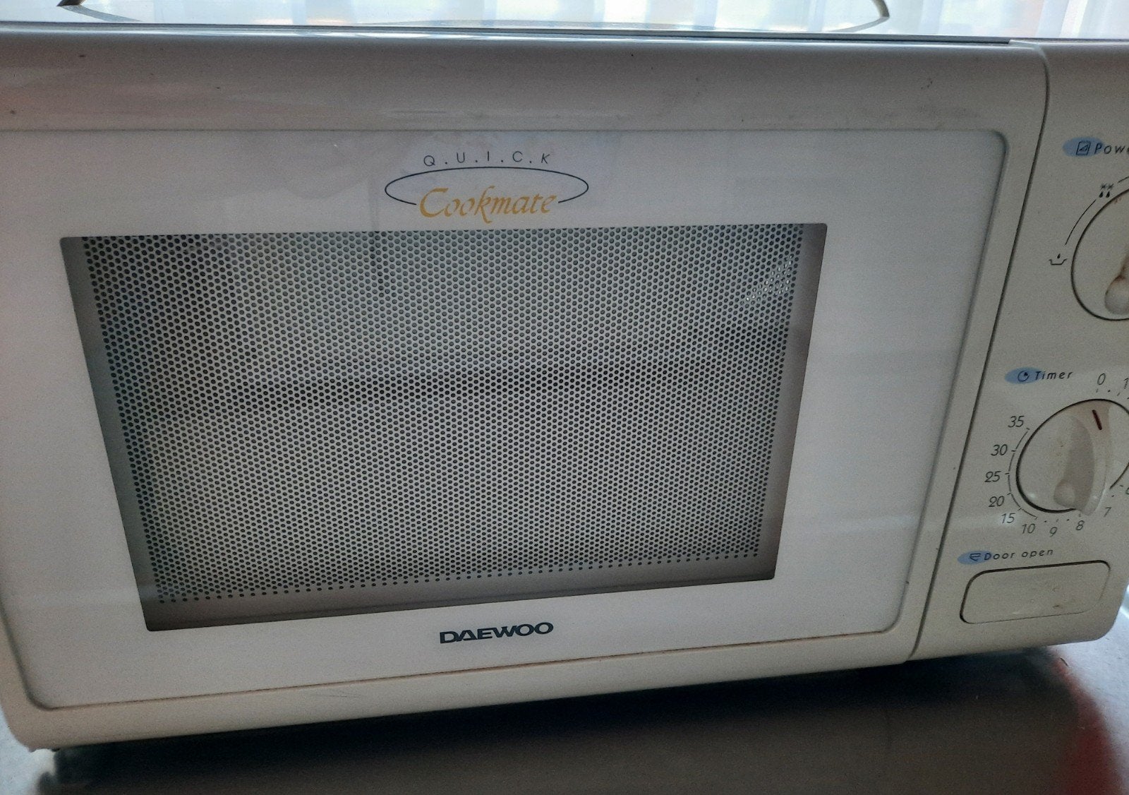 Daewoo Quick-cookmate Magnetron 800W, Ophalen, Draaiplateau