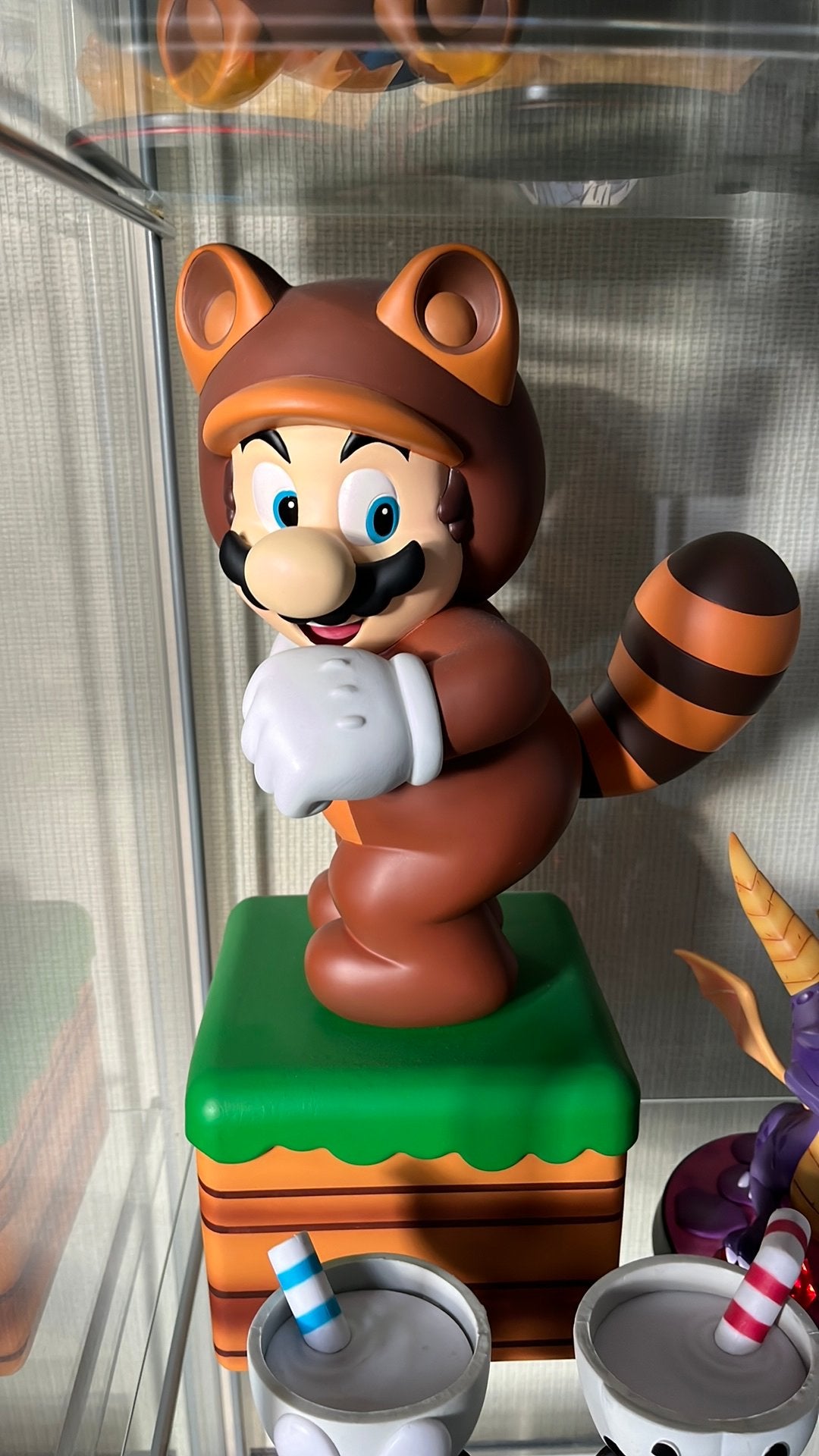 Super mario tanooki suit F4F First 4 Figures, Ophalen of Verzenden, Zo goed als nieuw