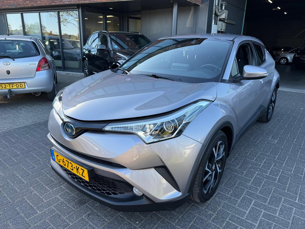 Toyota C-HR 1.8 Hybrid Dynamic TREKHAAK NAVI CAMERA CRUISE S, Auto's, Euro 6, 4 cilinders, 26 km/l, Hybride Elektrisch/Benzine