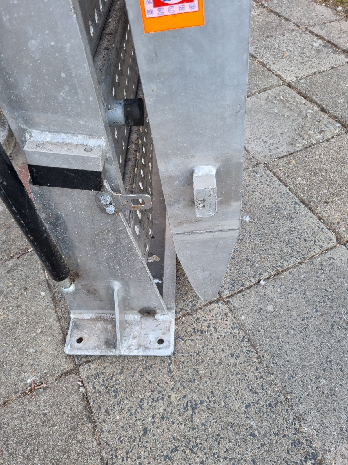EuroRamp oprijplaat 150cm rechtop 300cm uitgeklapt., Doe-het-zelf en Verbouw, Ophalen, Gebruikt