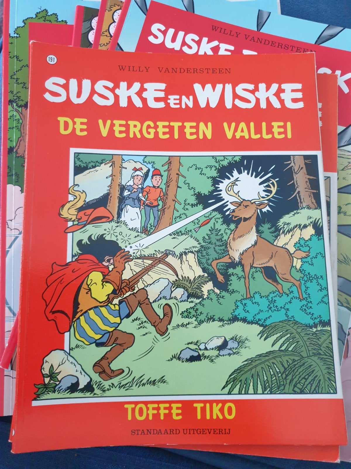 191 suske en wiske - De vergeten vallei, Eén stripboek, Ophalen of Verzenden, Gelezen