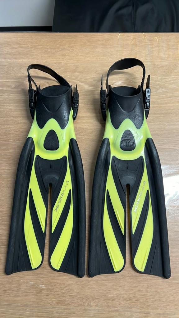 Duikvinnen, Watersport en Boten, Duiken, Ophalen of Verzenden, Zo goed als nieuw, Zwem- of Duikvliezen