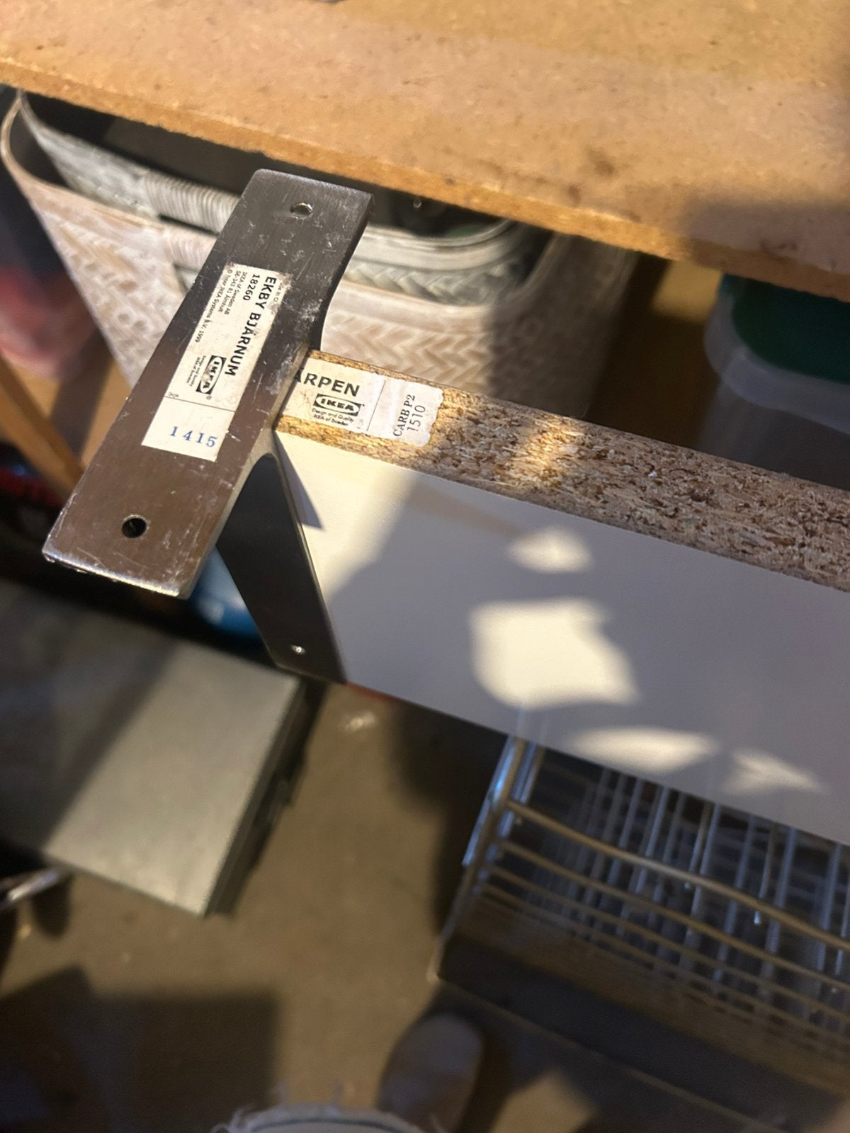 Ikea Plank met bevestiging, Ophalen, Zo goed als nieuw