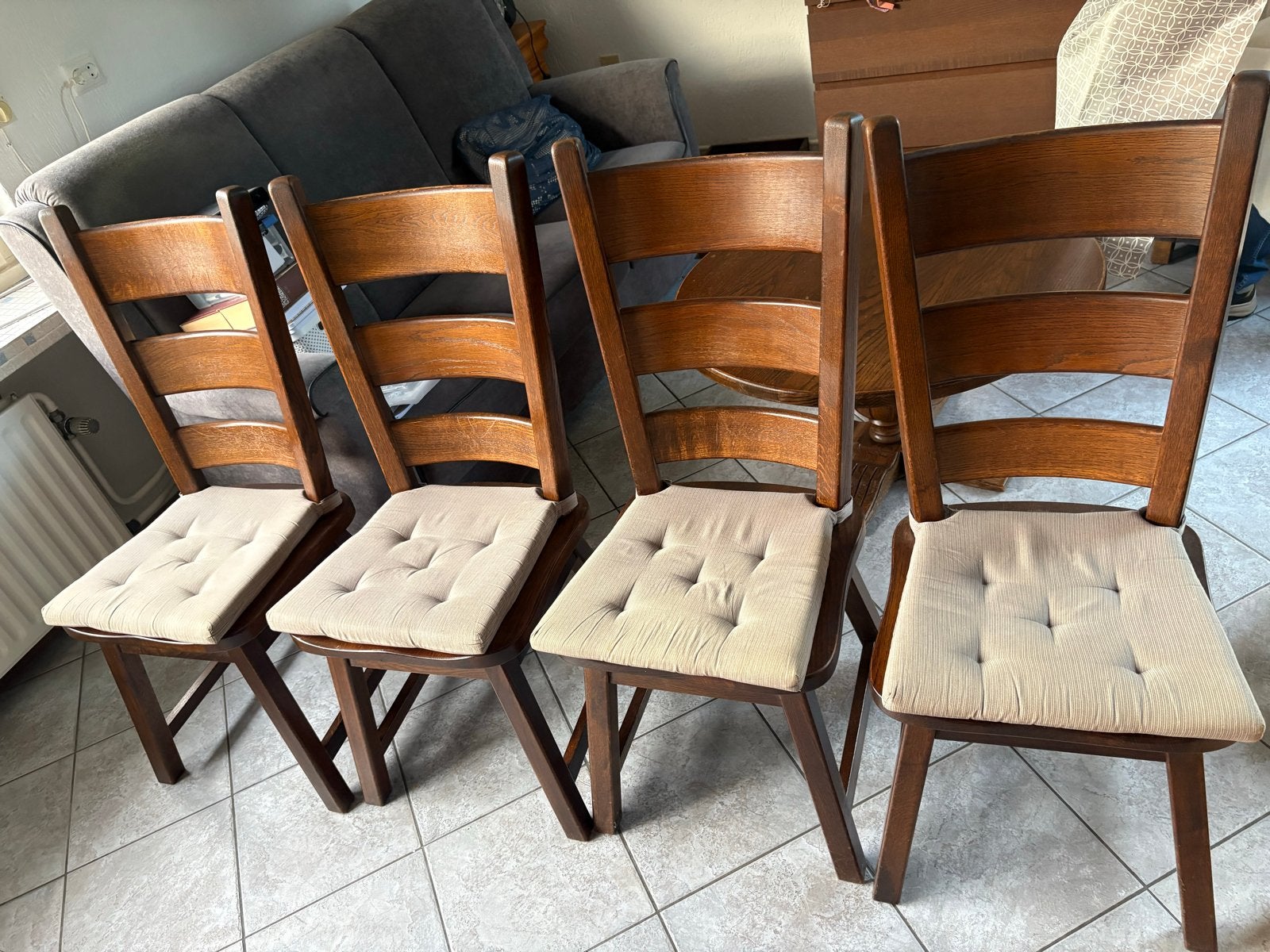 Set van 4 eikenhouten eetkamerstoelen met kussens, Huis en Inrichting, Stoelen, Ophalen, Gebruikt, Bruin, Vier