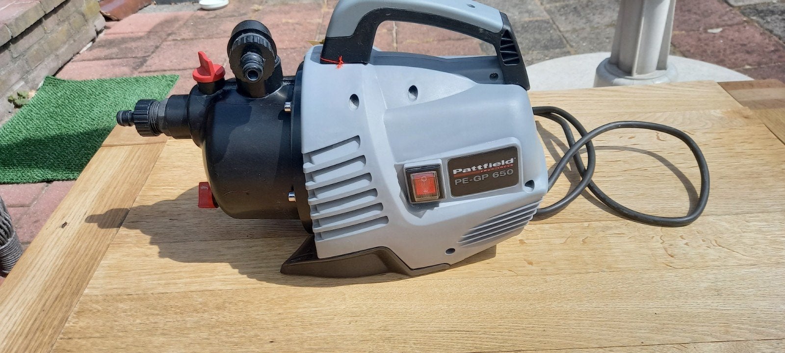Pattfield Tuinpomp PE-GP 650 W - Krachtige Waterpomp, Ophalen, Zo goed als nieuw, Elektrisch