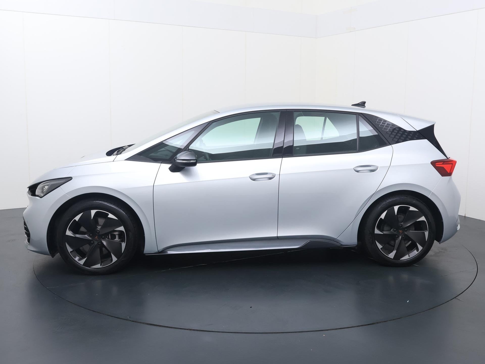 CUPRA Born eBoost 62 kWh | 231 PK | SoH 93% | Adaptive Cruis, Auto's, Gebruikt, Zwart, 1738 kg, 375 min