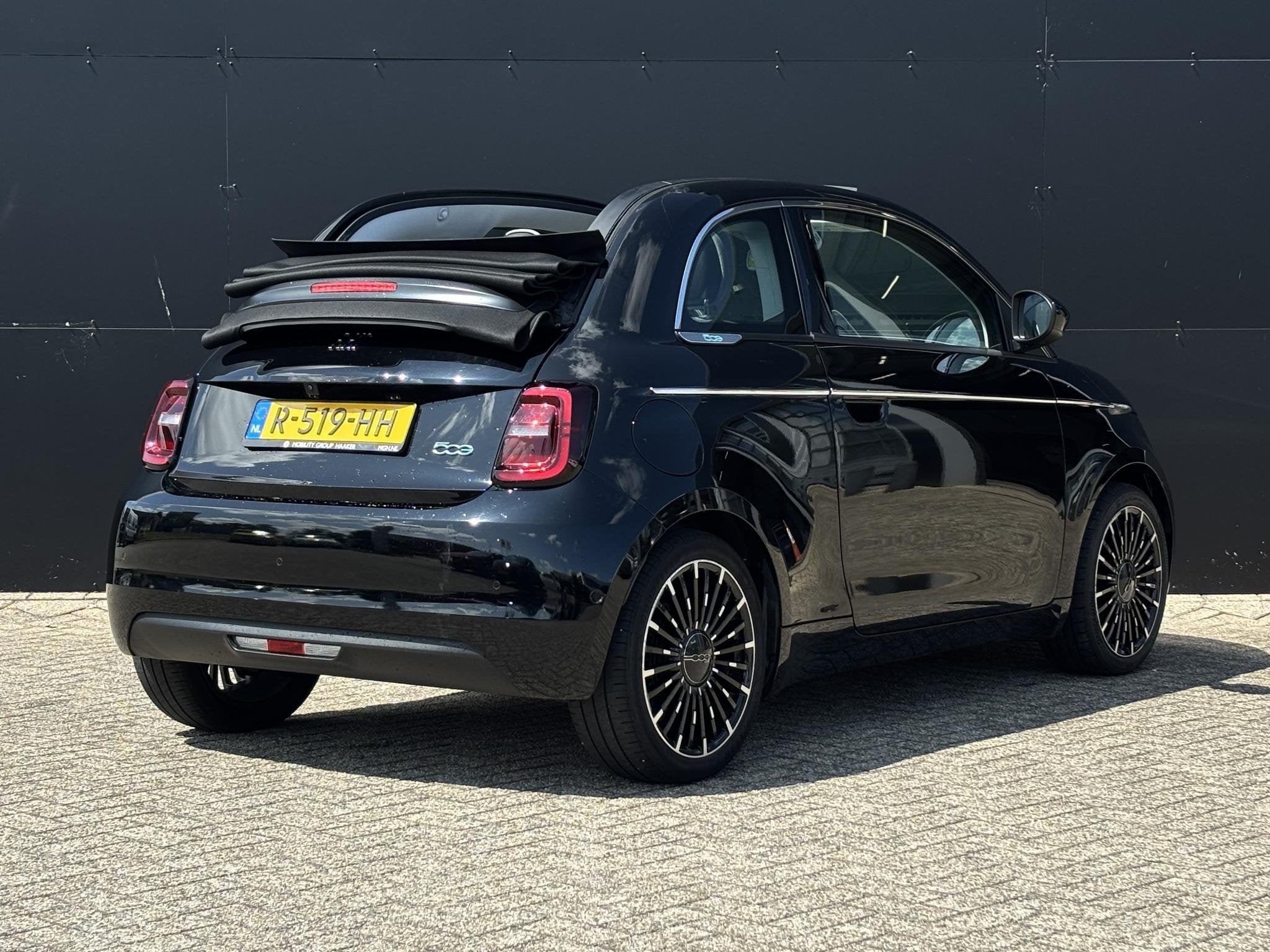 Fiat 500 C Icon 42 kWh, Stof, 118 pk, Cabriolet, 4 stoelen