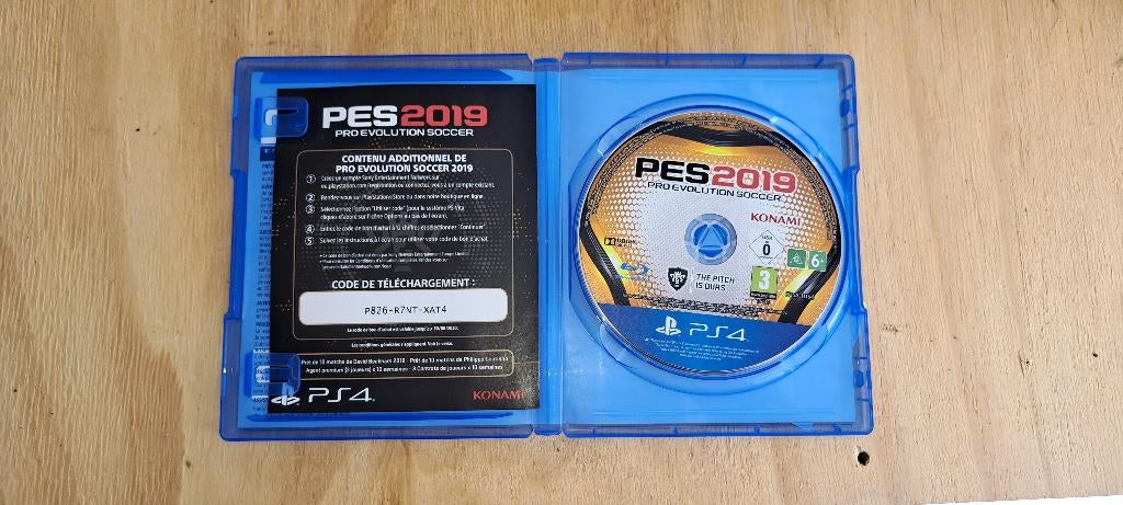 PlayStation pakket – draadloze controller + PES 2019, Ophalen, Met games, Nieuw, 1 TB