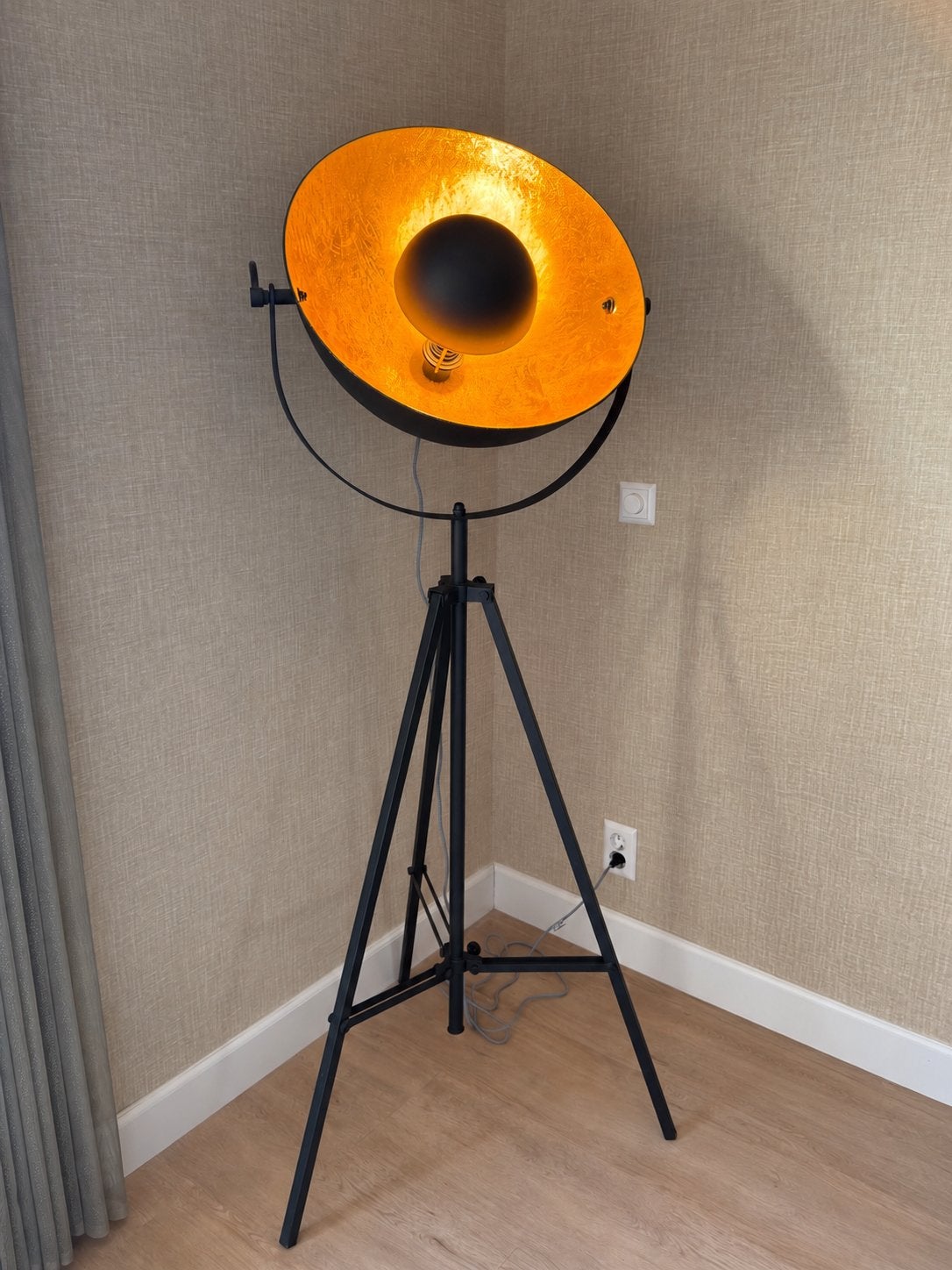 Golden Sun vloerlamp met Philips Hue lichtbron, Ophalen, Zo goed als nieuw, Metaal, E27 (groot)