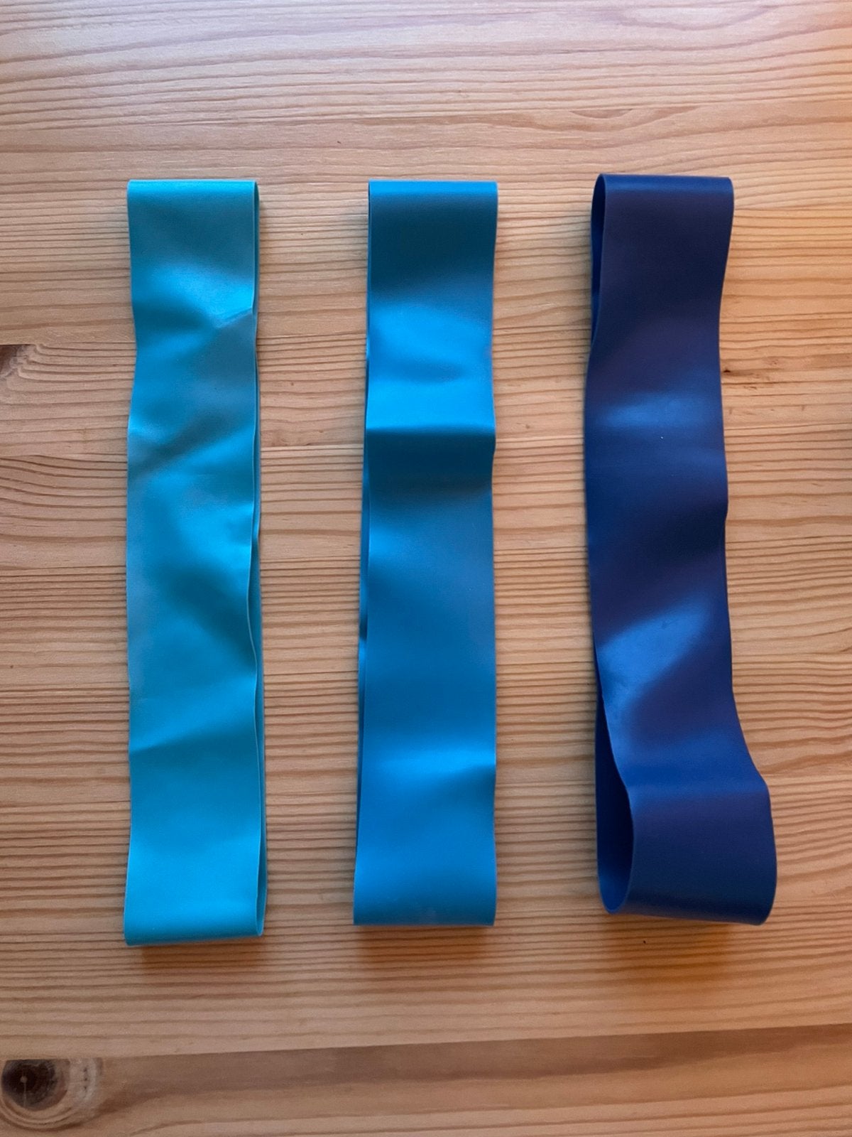Weerstandsbanden in 3 sterkten, Sport en Fitness, Fitnessmaterialen, Ophalen of Verzenden, Zo goed als nieuw, Weerstandband