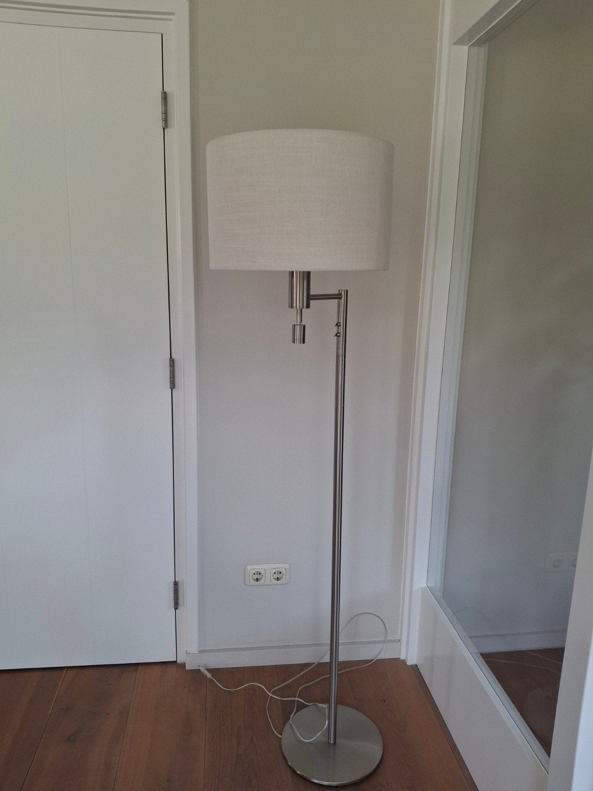 Stijlvolle vloerlamp met stoffen kap - Hoogte 162 cm, Ophalen, Metaal, Nieuw, E27 (groot)