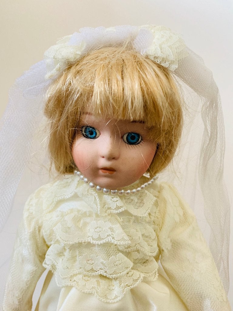 Pop Heritage mint LTD Porselein, Verzamelen, Poppen, Ophalen of Verzenden, Zo goed als nieuw, Pop