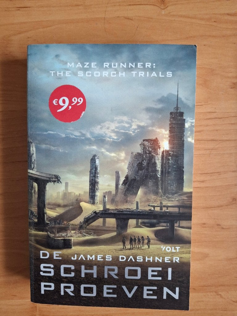 James Dashner; Maze runner De schroei proeven, Ophalen of Verzenden, Gelezen