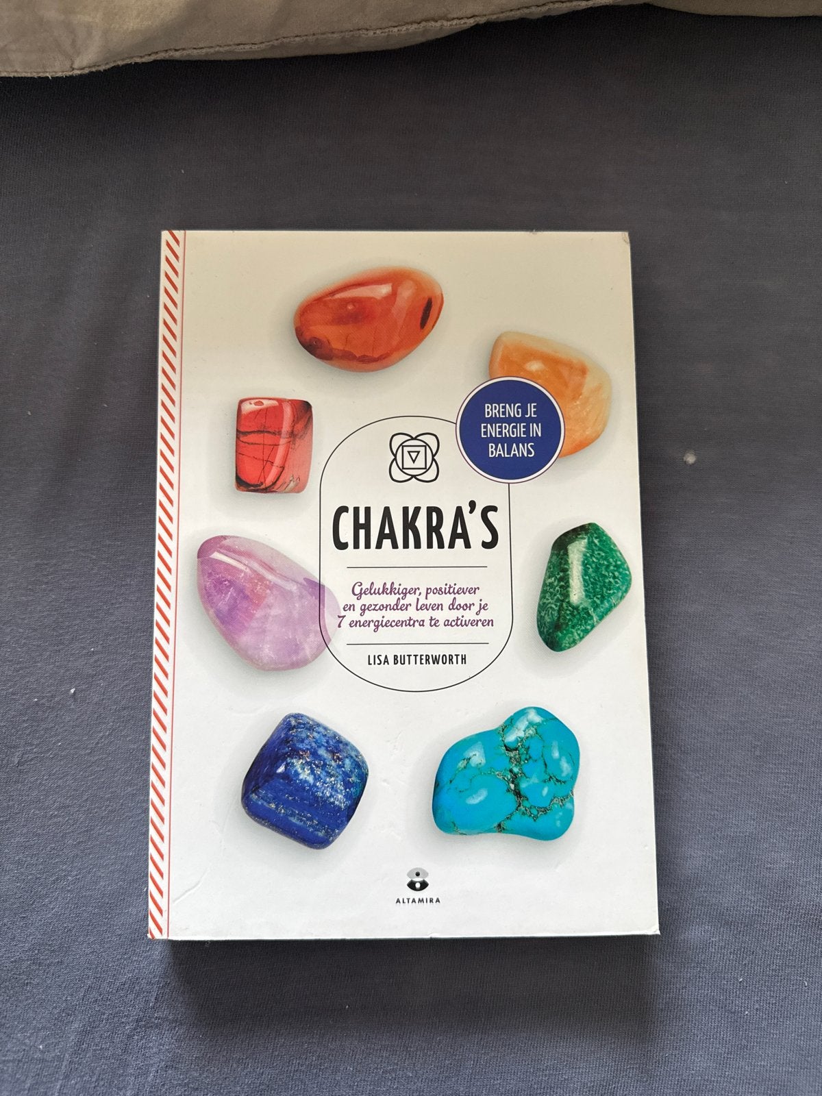 Chakra's: Breng je energie in balans - Lisa Butterworth, Ophalen of Verzenden, Zo goed als nieuw, Spiritualiteit algemeen, Instructieboek