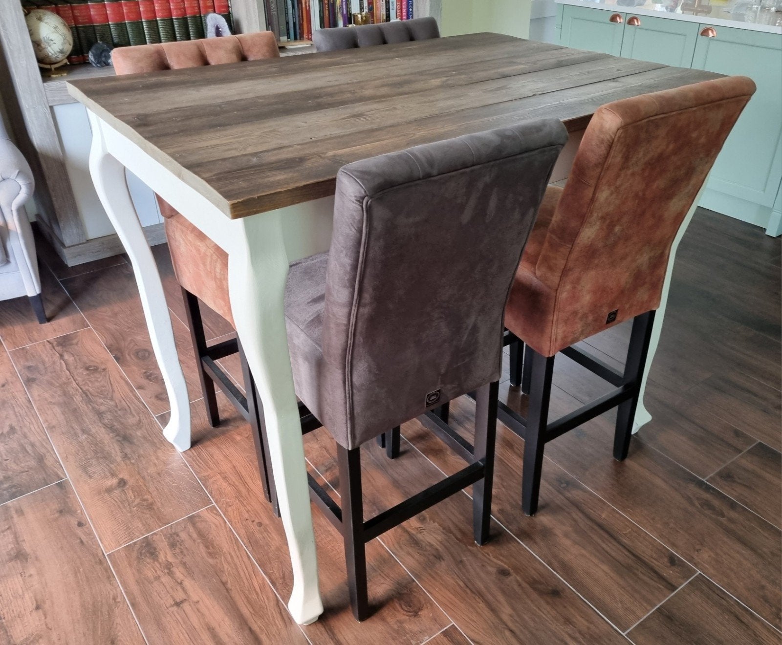 Hoge landelijke hardhouten Queen Anne eettafel met stoelen, Ophalen, 100 tot 150 cm, 50 tot 100 cm, Zo goed als nieuw