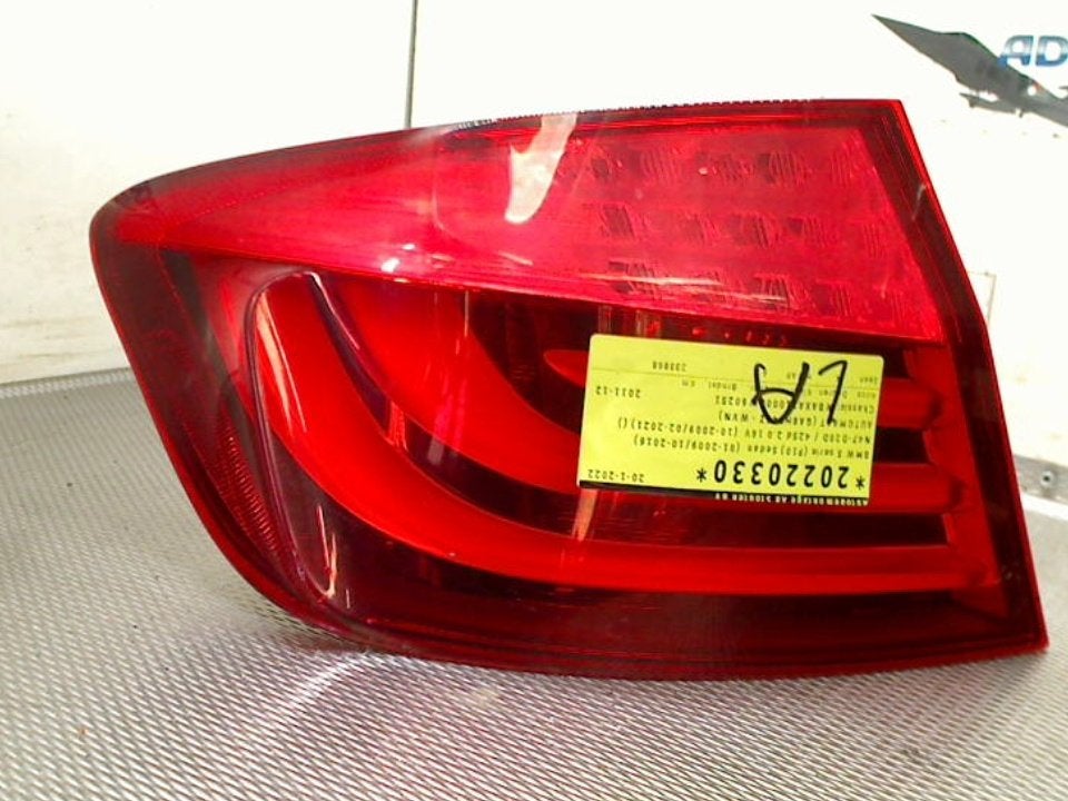 Achterlicht Links BUITEN BMW 5 serie (F10) 2011 17346201, Gebruikt, Petuelring 130, München 80809, , Duitsland, BMW, Bayerische Motoren Werke AG