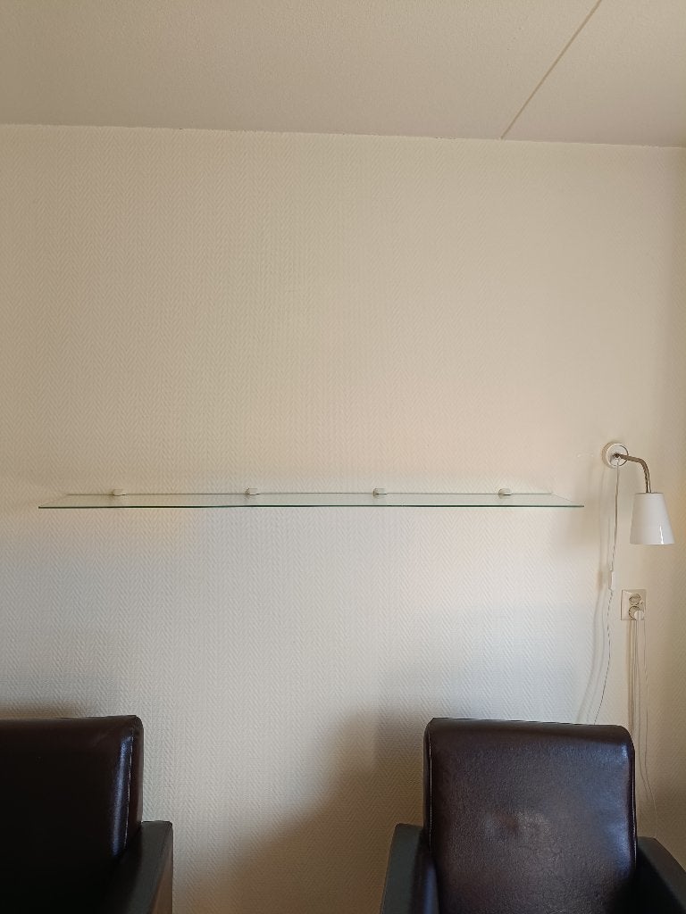 Gratis : smalle glasplaat met beugeltjes, Ophalen, Gebruikt, Minder dan 80 cm, 120 tot 160 cm