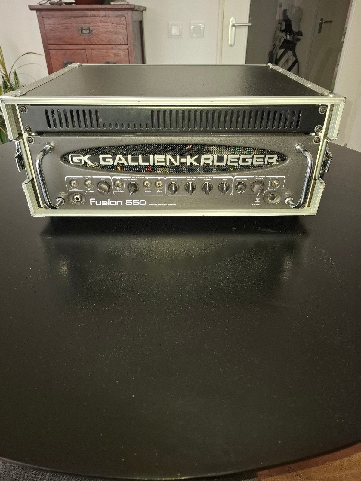 Gallien-Krueger Fusion 550 basversterker met flightcase, Muziek en Instrumenten, Ophalen, Zo goed als nieuw, Basgitaar, 100 watt of meer