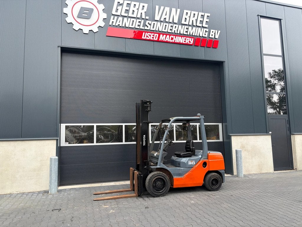 Toyota 52-8FD30 diesel heftruck (bj 2011), Overige aandrijving, Heftruck, Toyota