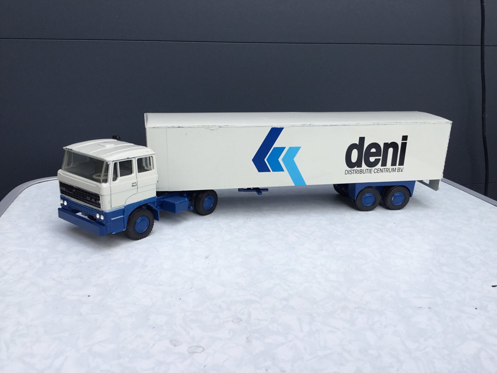 Lion Car Daf 2800 Deni, Ophalen of Verzenden, Zo goed als nieuw, Bus of Vrachtwagen, Lion Toys