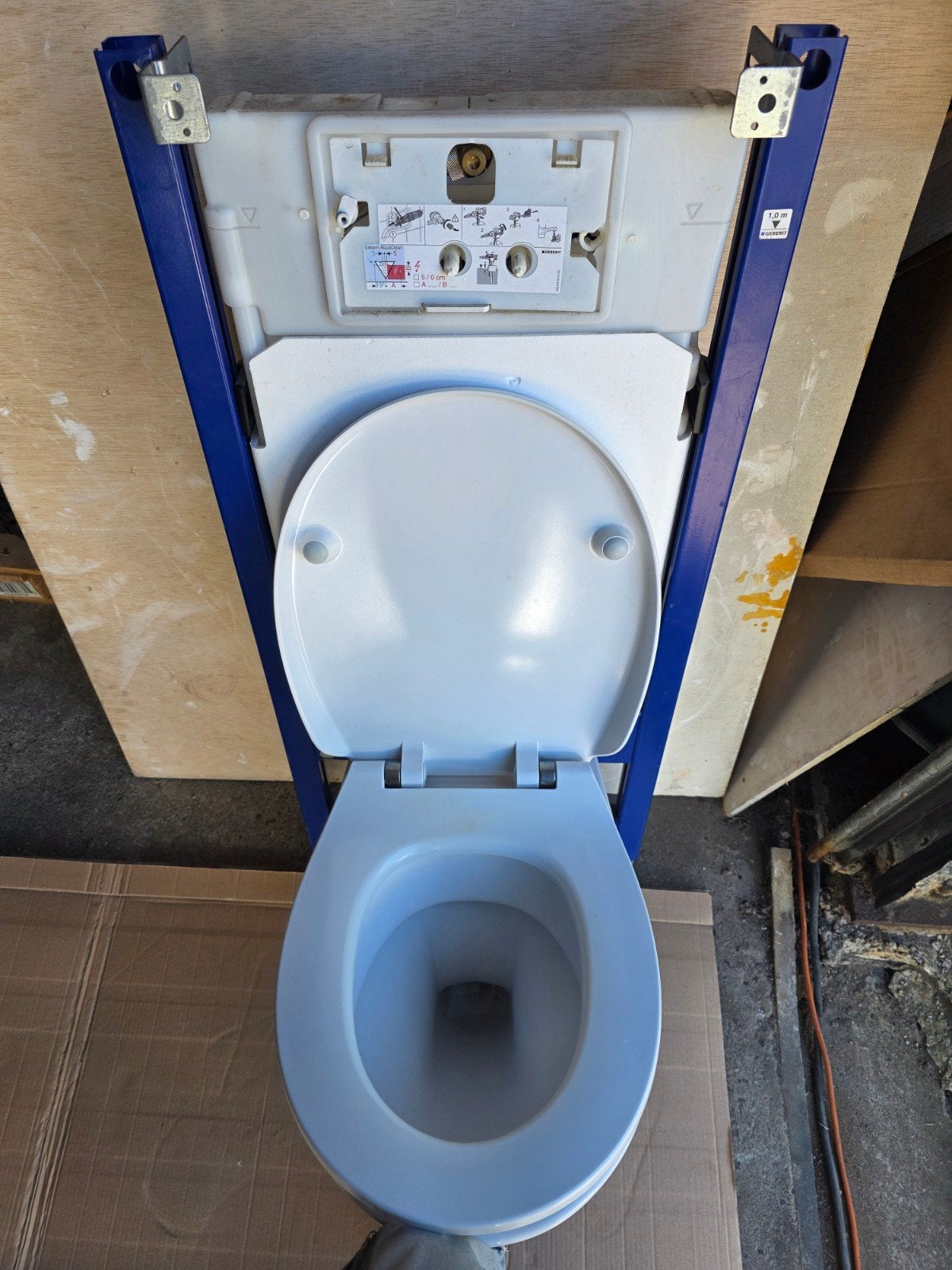 Geberit inbouwreservoir met Villeroy & Boch toilet, Doe-het-zelf en Verbouw, Ophalen, Gebruikt, Toilet