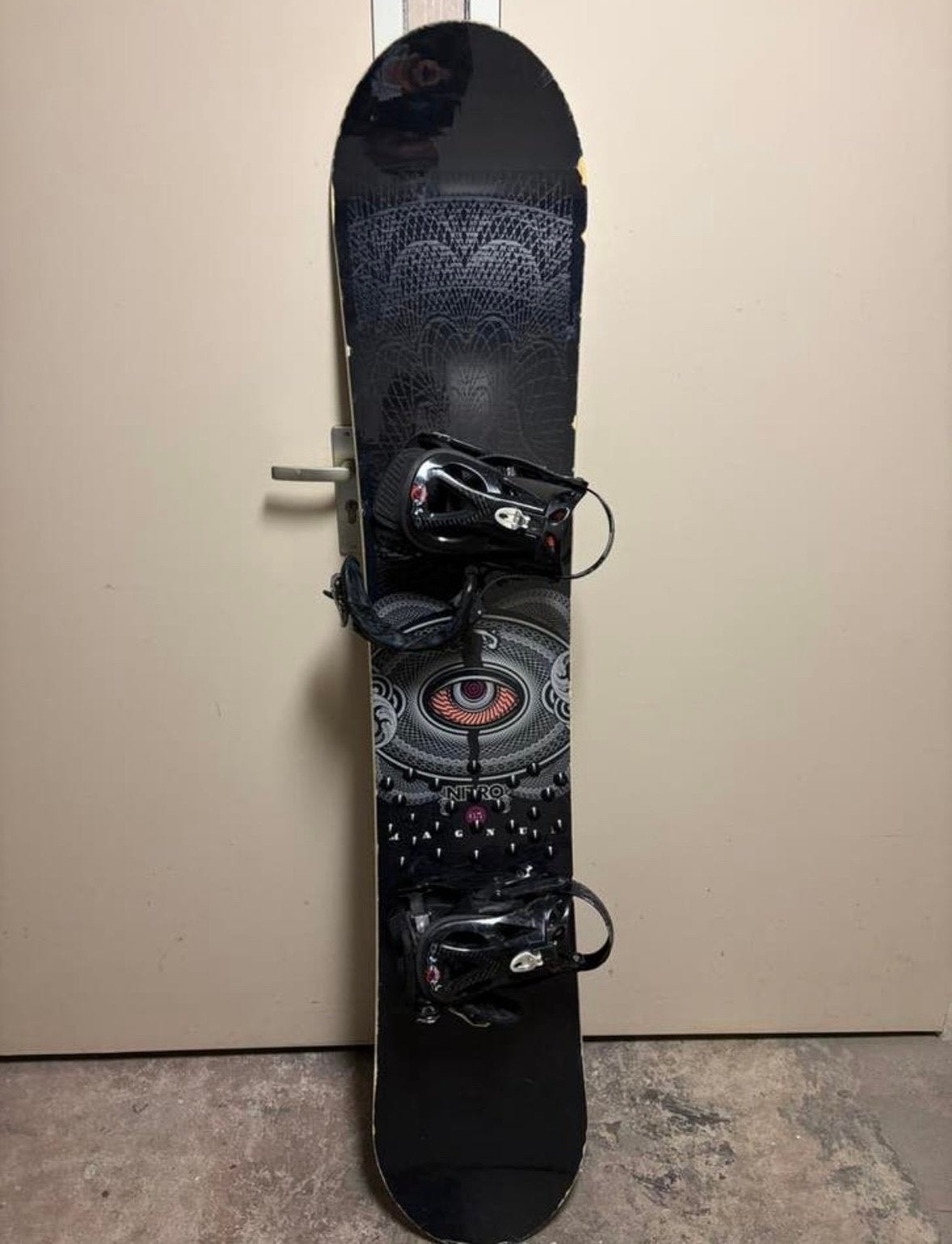 Nitro Magnum Snowboard 165 met bindingen, Ophalen of Verzenden, Gebruikt, Board