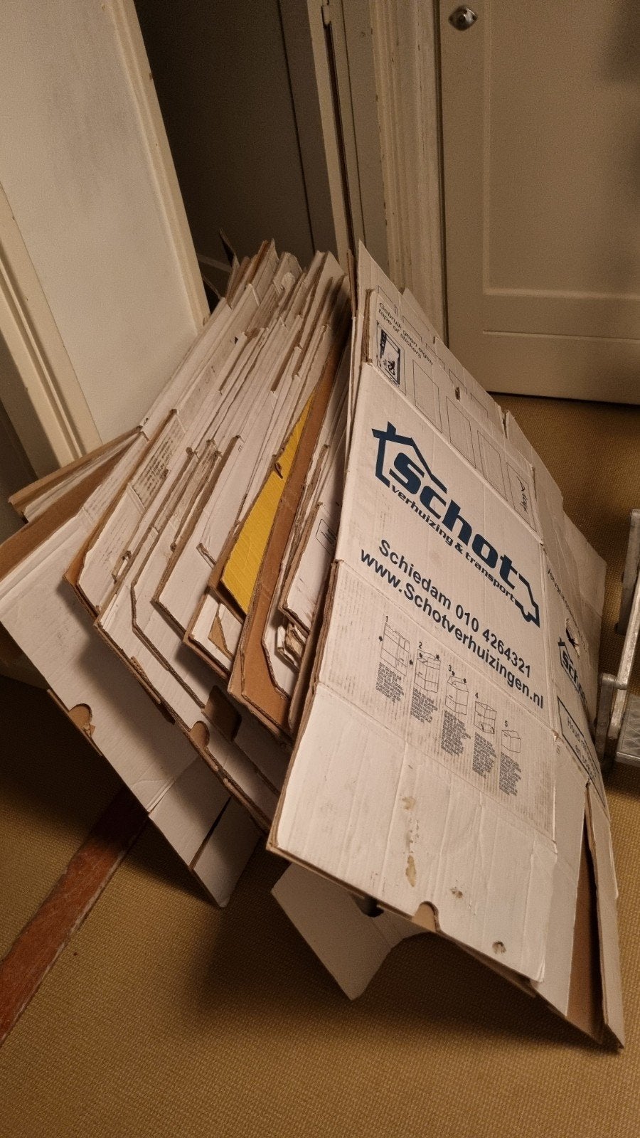 Circa 20 gebruikte verhuisdozen, Doe-het-zelf en Verbouw, Kratten en Dozen, Ophalen, Opvouwbaar, 50 tot 75 cm, Minder dan 40 cm