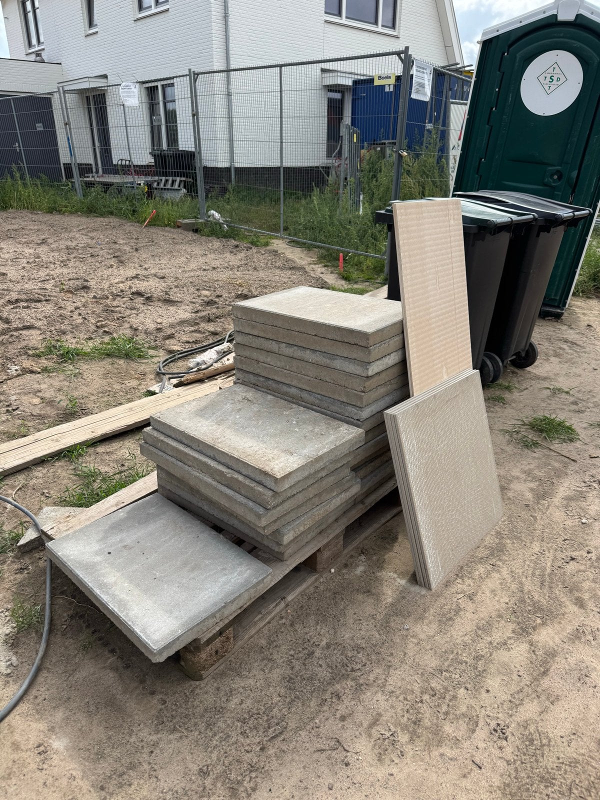 Tegels voor oprit of pad - Nieuwbouw woning, Ophalen, Gebruikt, 5 tot 10 m², Vloertegels