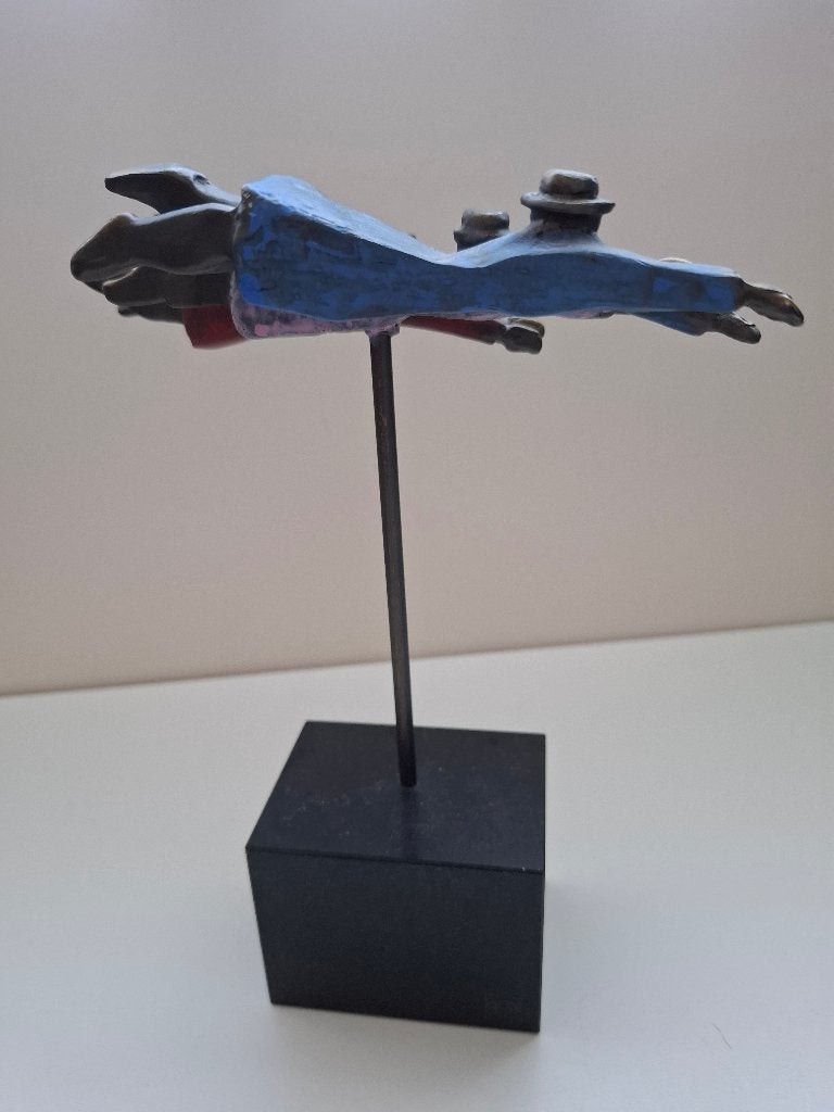 Beeldje met naam Lets Fly Away., Ophalen of Verzenden, Brons, 20 - 50 cm, Beeld