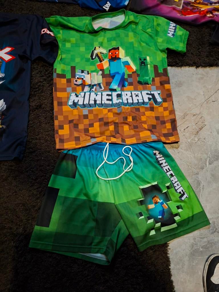 Minecraft T-shirt en korte broek set maat m, Ophalen of Verzenden, Gebruikt, Minecraft, Jongen