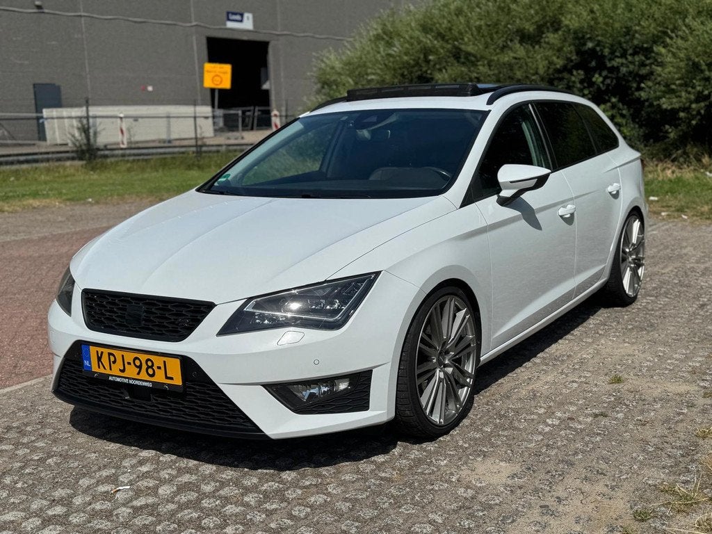 Seat LEON ST 1.8 TSI FR Connect, Auto's, Seat, 1272 kg, Gebruikt, 4 cilinders, Leon