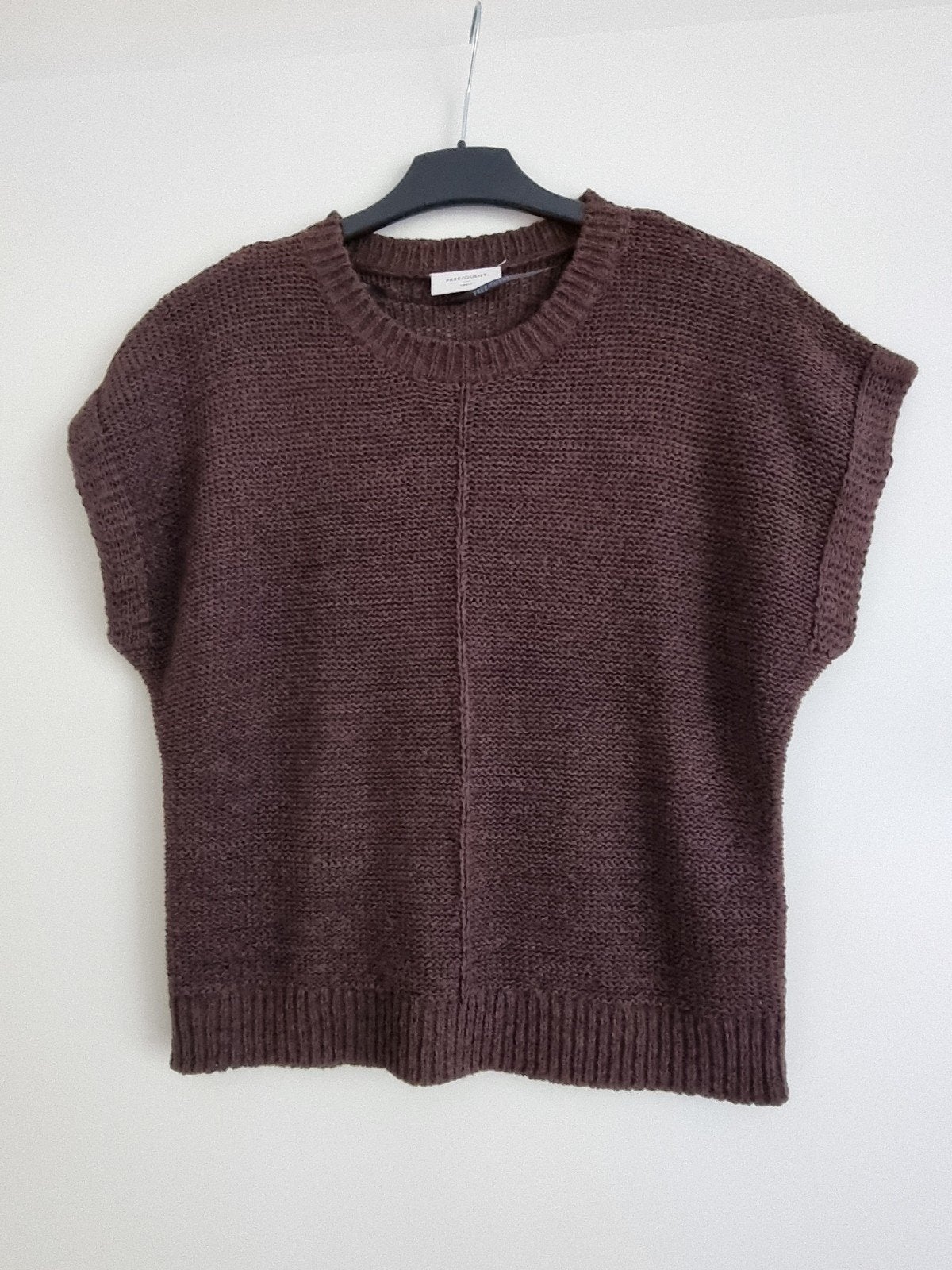 Mouwloze knit top / spencer dames - maat S / 36 - Free/quent, Ophalen of Verzenden, Zo goed als nieuw, Maat 36 (S), Bruin