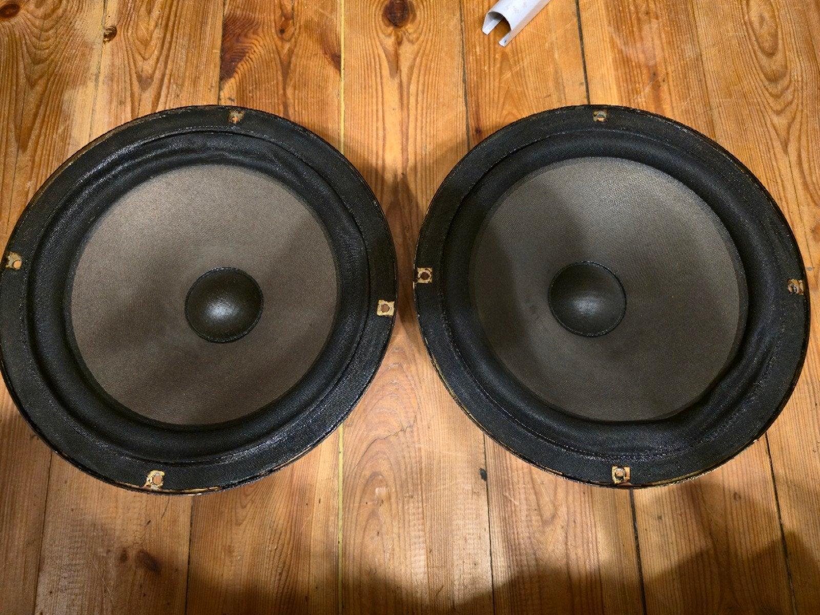 Diverse speakers en onderdelen - Verschillende merken, Audio, Tv en Foto, Gebruikt, Magnat, Ophalen of Verzenden, Minder dan 60 watt