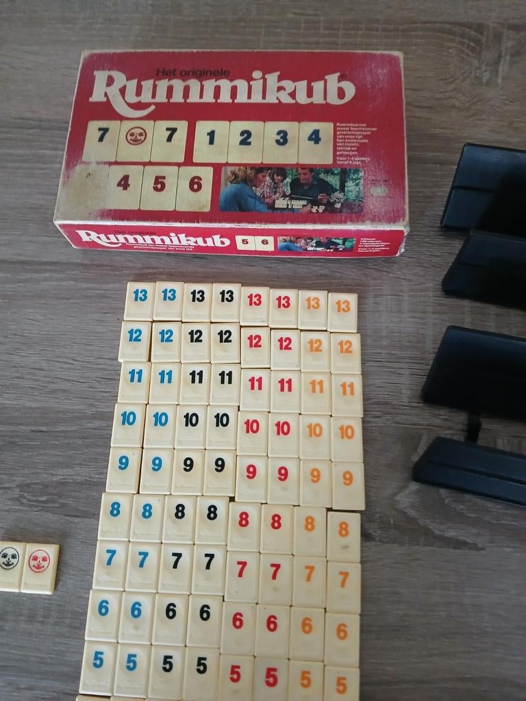 Rummikub Voyager - Compact Reisspel, Hobby en Vrije tijd, Gezelschapsspellen | Bordspellen, Gebruikt, Goliath, Ophalen of Verzenden