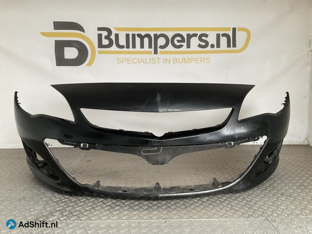 Bumper Opel Astra J Facelift 12-16 13368660 Voorbumper i4-17, Auto-onderdelen, Carrosserie en Plaatwerk, Bumper