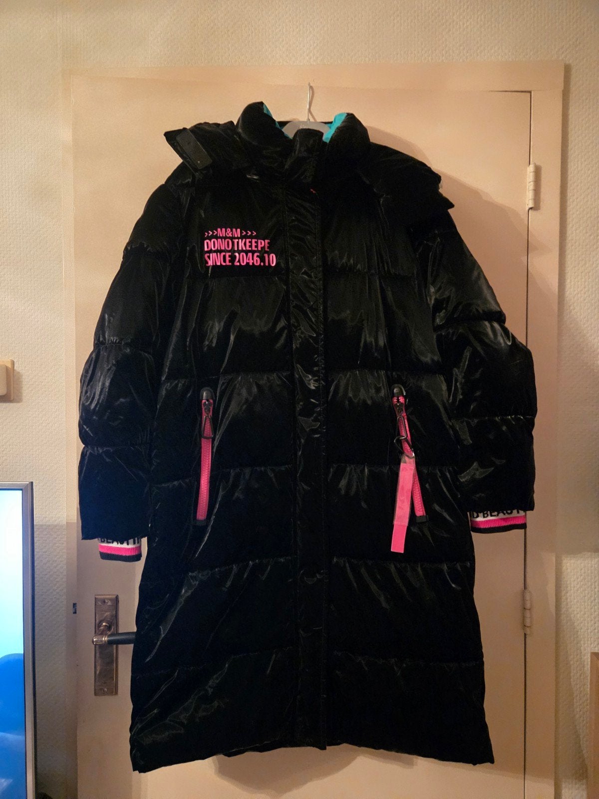 Winterjas, Ophalen of Verzenden, Zo goed als nieuw, Maat 42/44 (L), Zwart