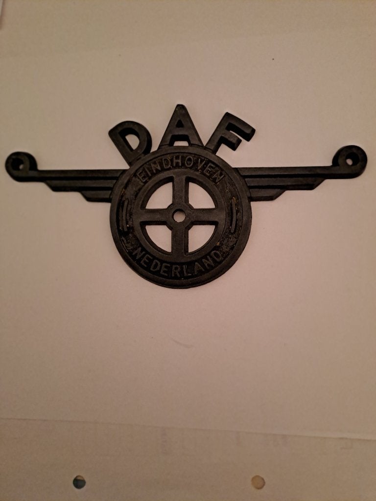 Vintage DAF Eindhoven Nederland embleem - 17 cm breed, Ophalen, Gebruikt, Overige typen