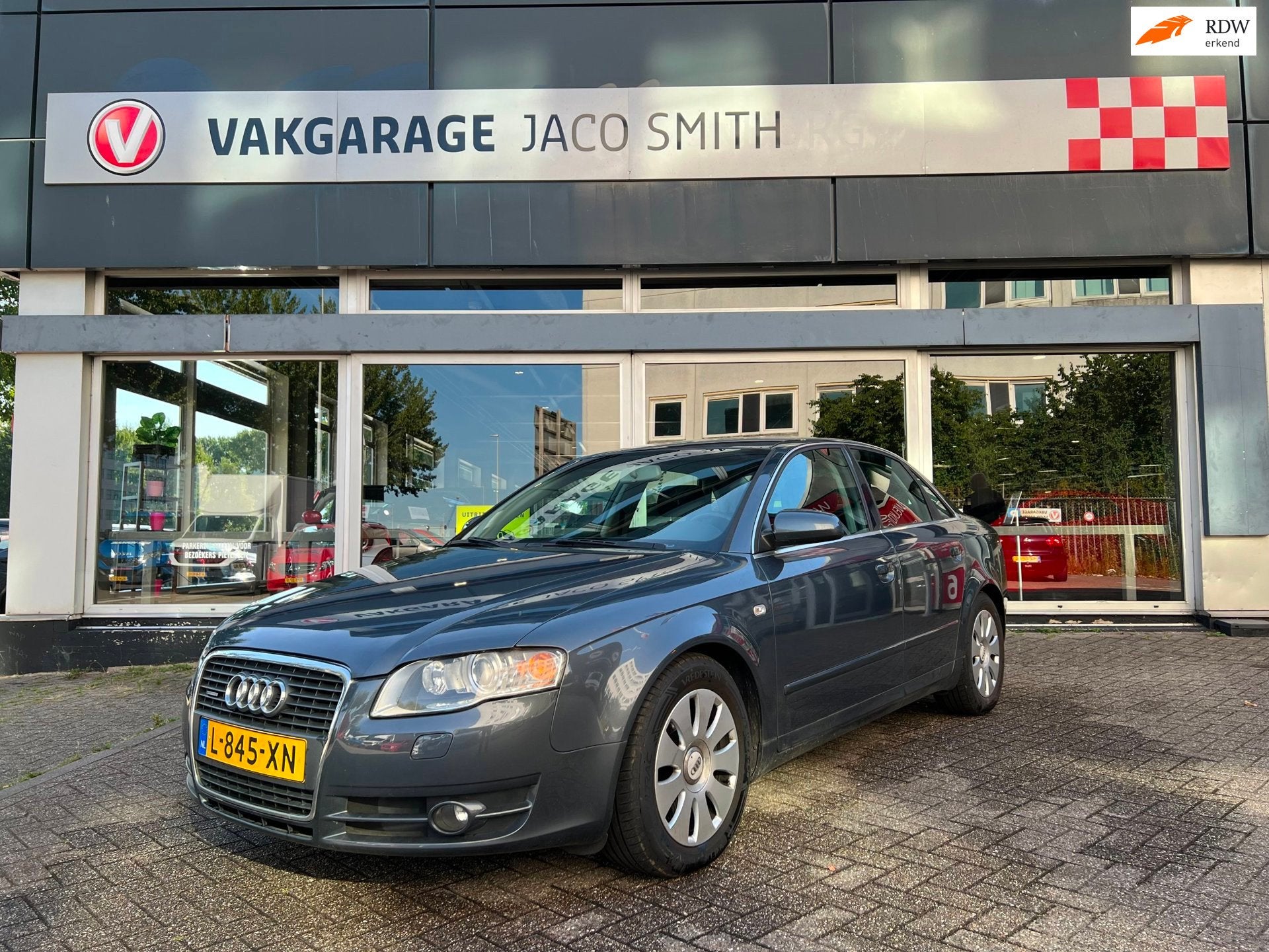 Audi A4 2.0 Q AUT., Auto's, Automaat, Stof, Gebruikt, 4 cilinders