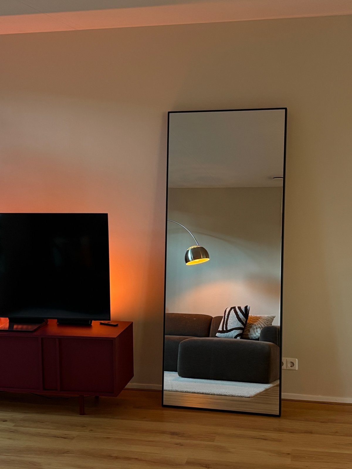 Ikea Hovet spiegel (+ ophang beugel), Huis en Inrichting, Ophalen, Zo goed als nieuw, 75 tot 100 cm, 150 tot 200 cm