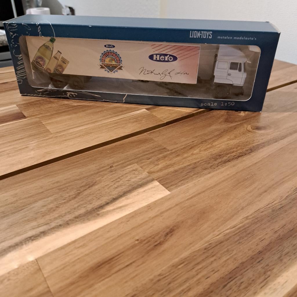 DIV DAF,S O.A. PEPSI,SPA,HERO,APPELSIENTJE NIEUW MET & Z,D ., Verzenden, Nieuw, Bus of Vrachtwagen, Lion Toys