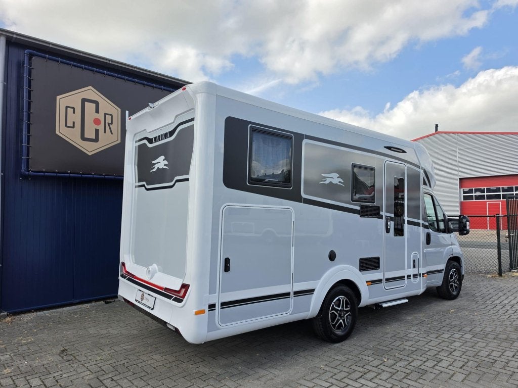 Laika Ecovip L 2009 Titanio 6.6M, Vlakke vloer, LUXE, Caravans en Kamperen, Campers, Automaat, Ringverwarming, Fiat, Tot en met 2