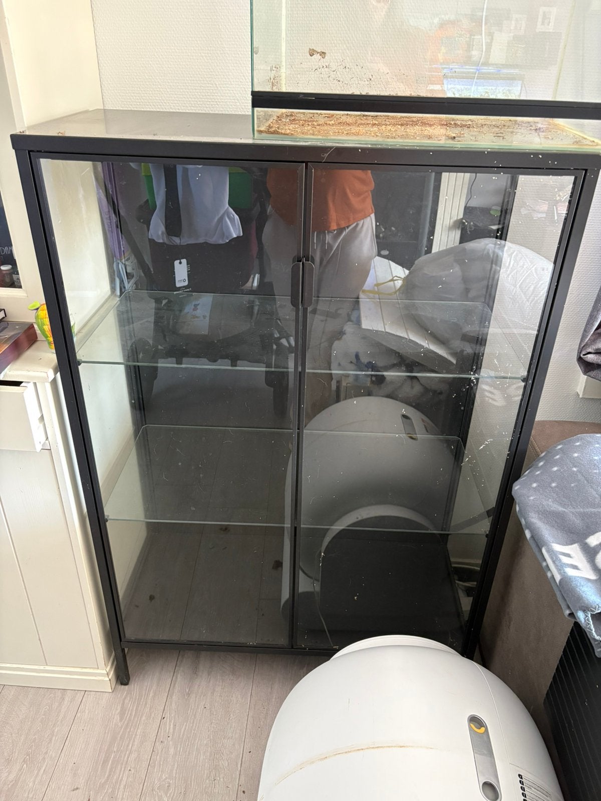 Rudsta vitrinekast Ikea, Ophalen, Met plank(en), 50 tot 100 cm, 150 tot 200 cm