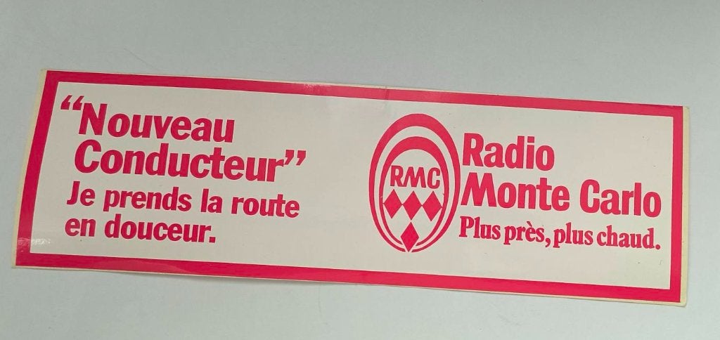 Sticker Radio Monte Carlo( Plus prés , plus chaud), Ophalen of Verzenden, Zo goed als nieuw, Film, Tv of Omroep