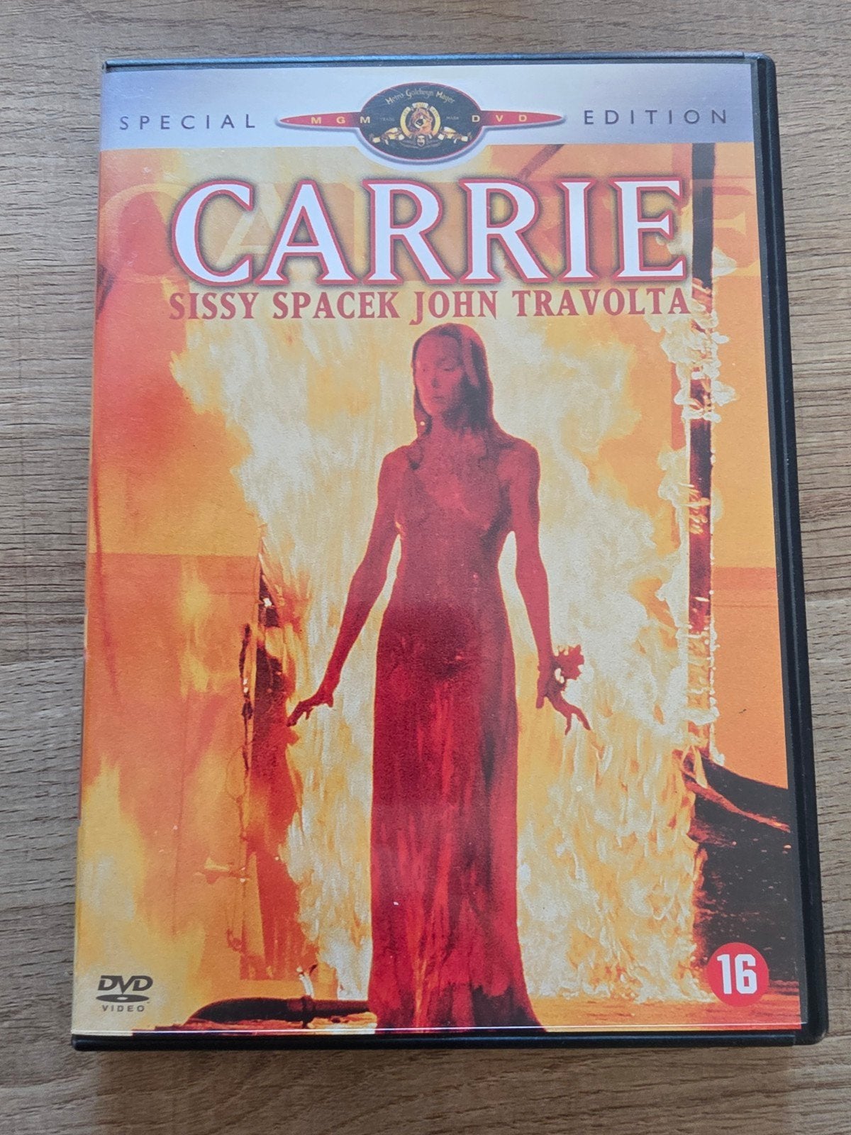 Carrie , 1976 , stephen king , john travolta, Vanaf 16 jaar, Ophalen of Verzenden, Zo goed als nieuw, Overige genres