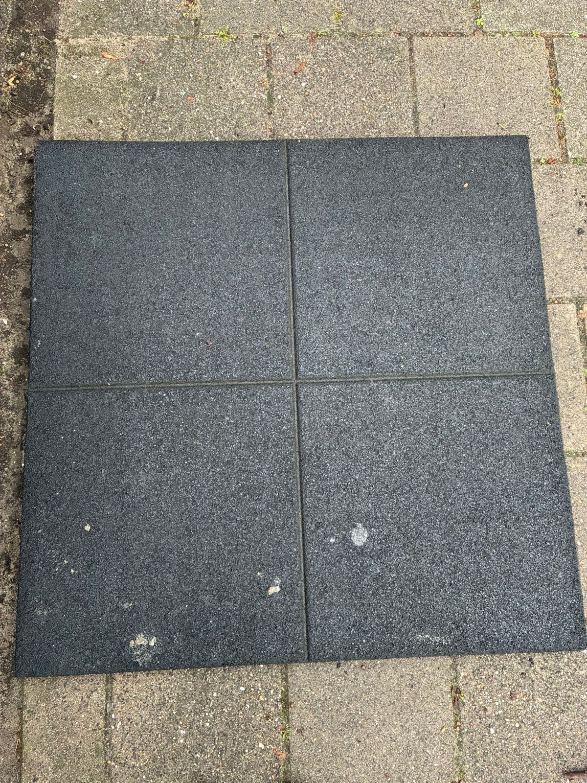 Foto 4 van Rubberen tegels / rubberen matten