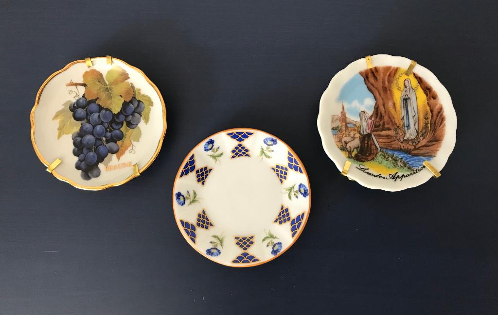 Mini porseleinen bordje met bloemetjes, Ophalen of Verzenden